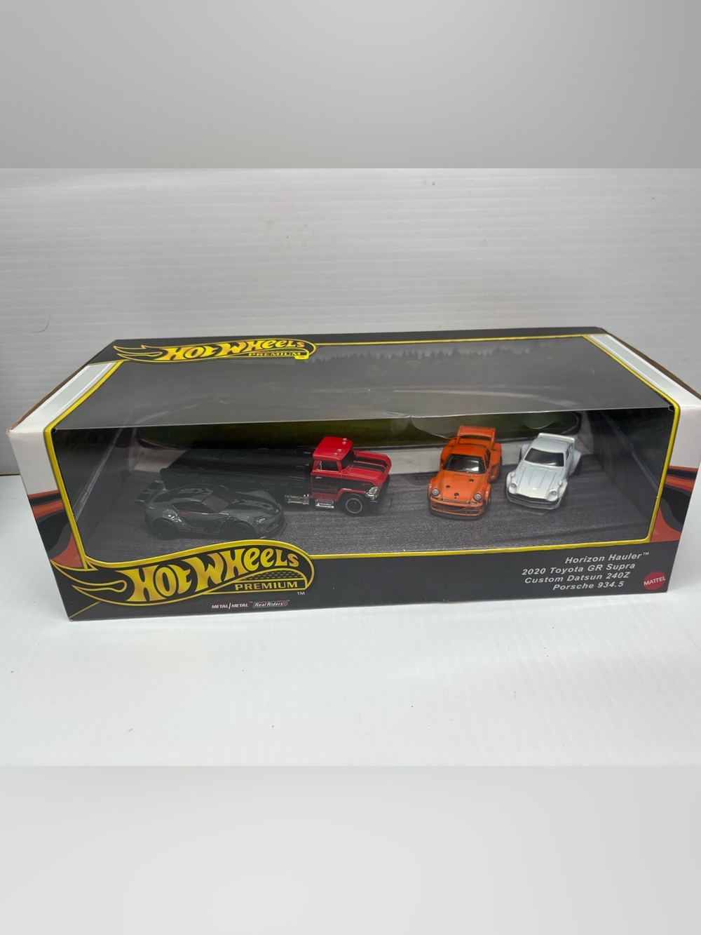 Hot Wheels Premium Toyota GR Supra Datsun 240Z Porsche 934.5 Horizon Hauler 4Pak